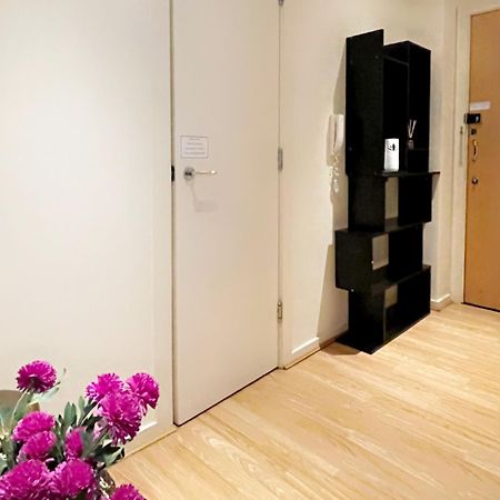 Misk Homes #2 Баркинг Экстерьер фото