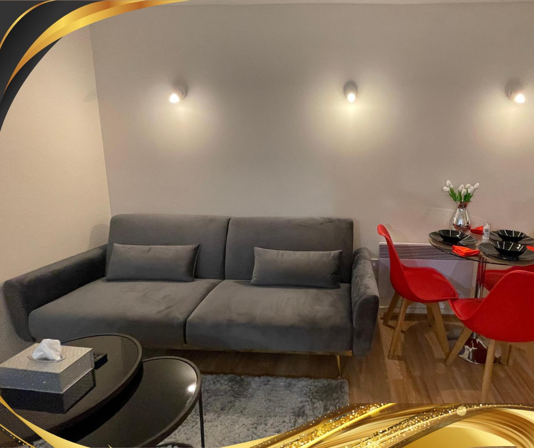Misk Homes #2 Баркинг Экстерьер фото